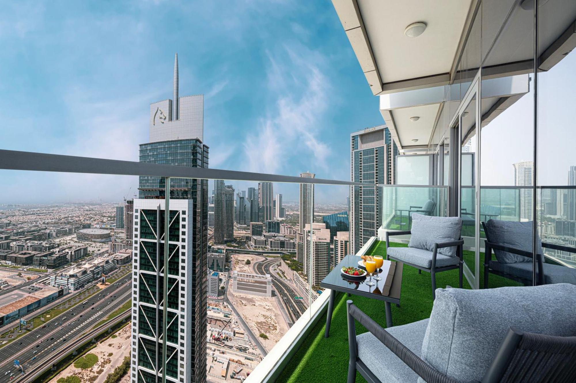 Highest Infinity Pool In Downtown Dubai Apartment Bagian luar foto