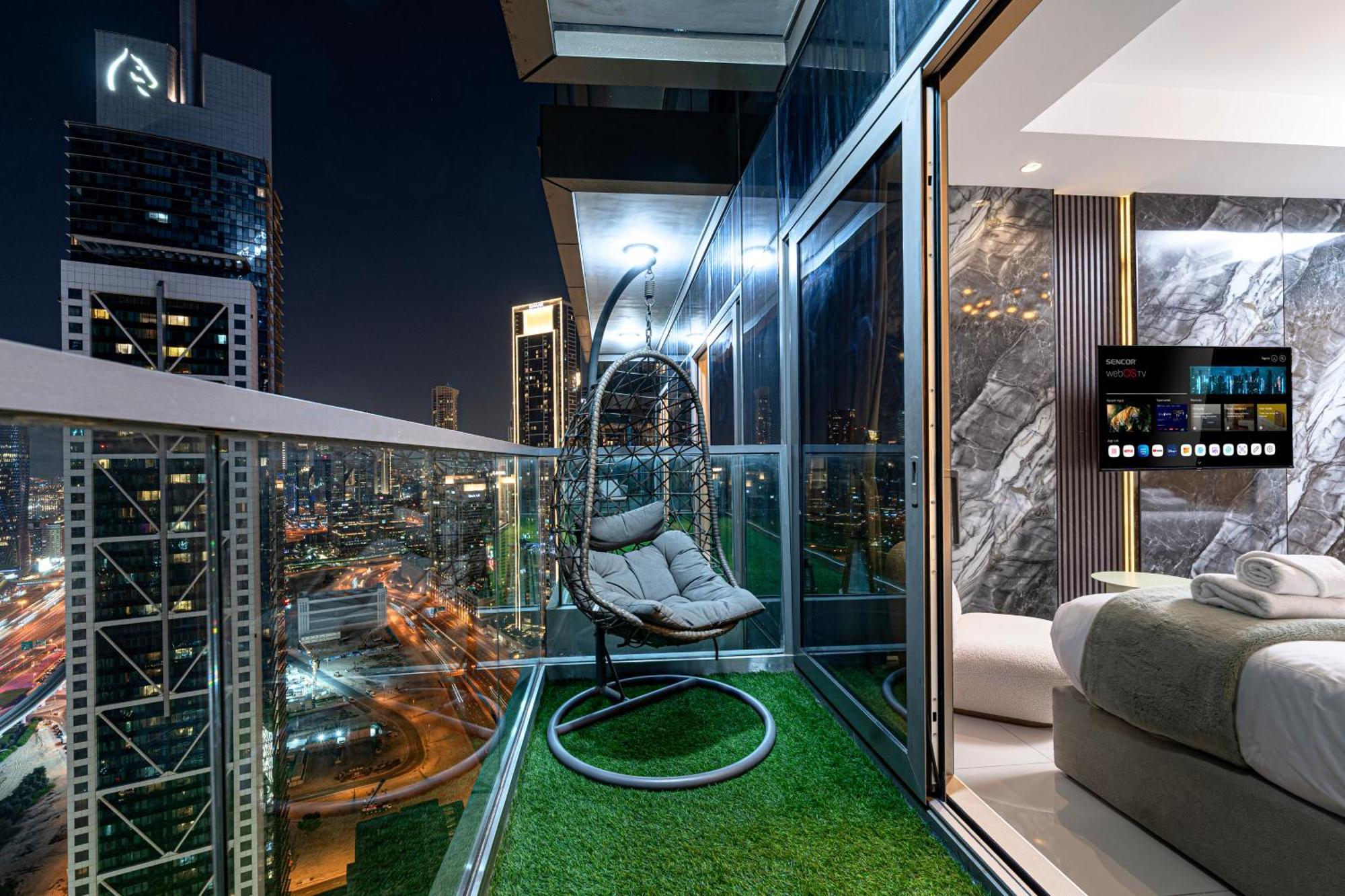 Highest Infinity Pool In Downtown Dubai Apartment Bagian luar foto